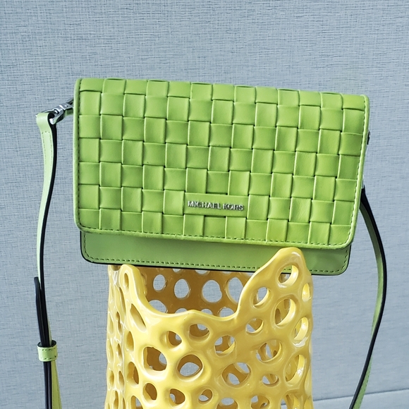 Michael Kors Cell Phone Purse - Picture 1 of 7